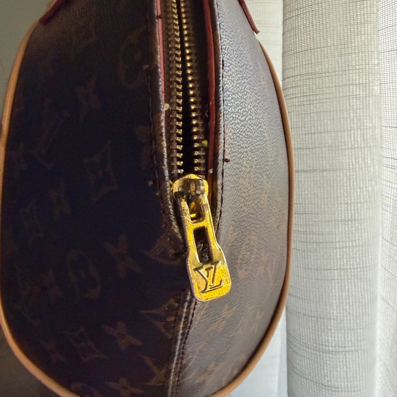 Ellipse Monogram Bag - Picture 10 of 14